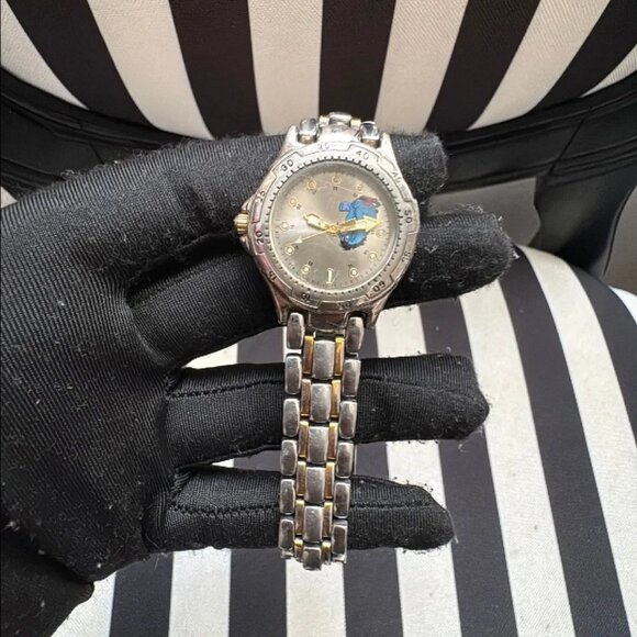 Vintage Disney Eeyore Wrist Watch - Picture 1 of 4